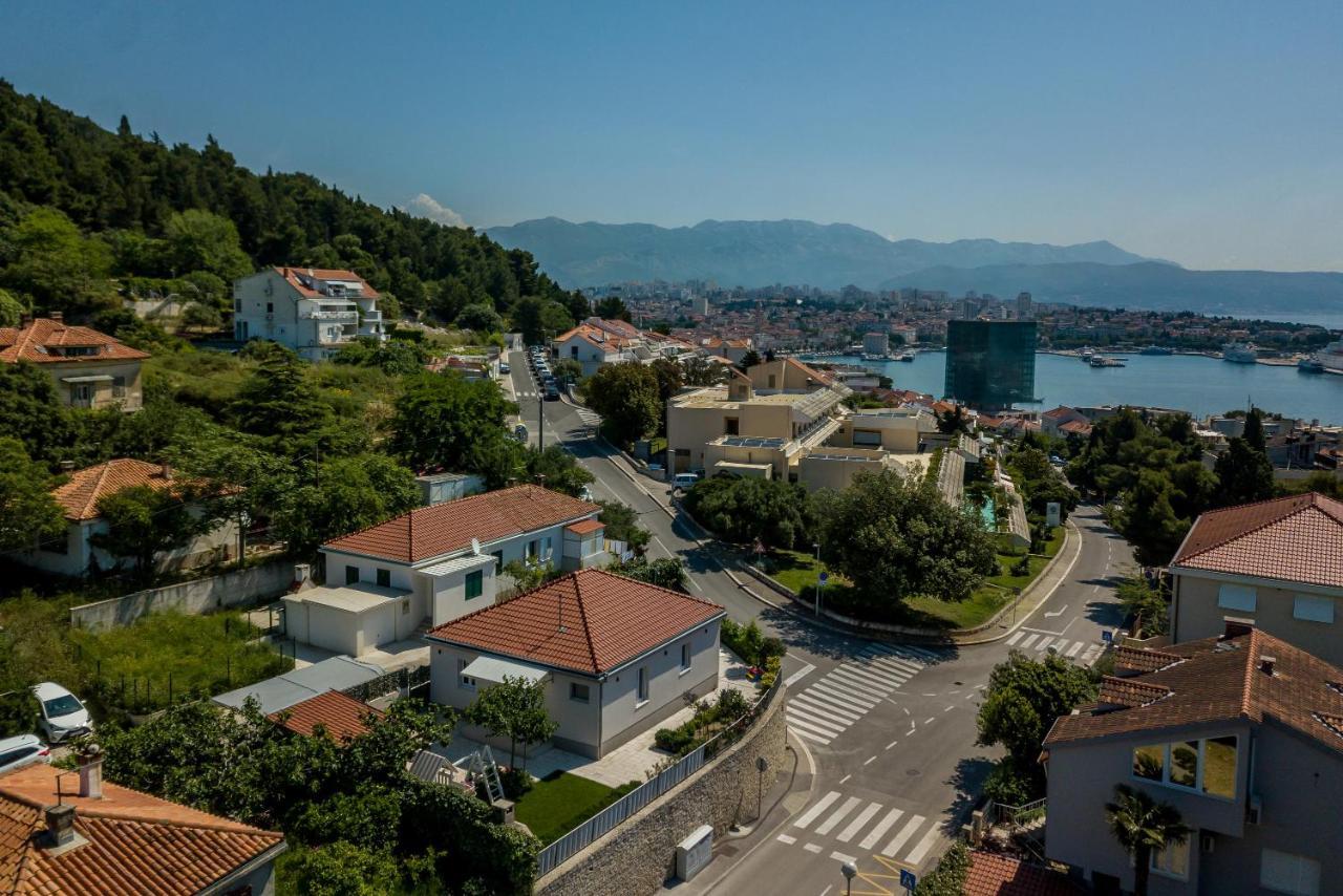 Villa Katess With Heated Pool Сплит Екстериор снимка