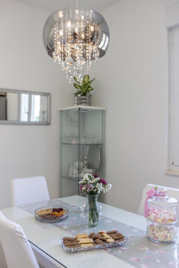 Villa Katess With Heated Pool Сплит Екстериор снимка