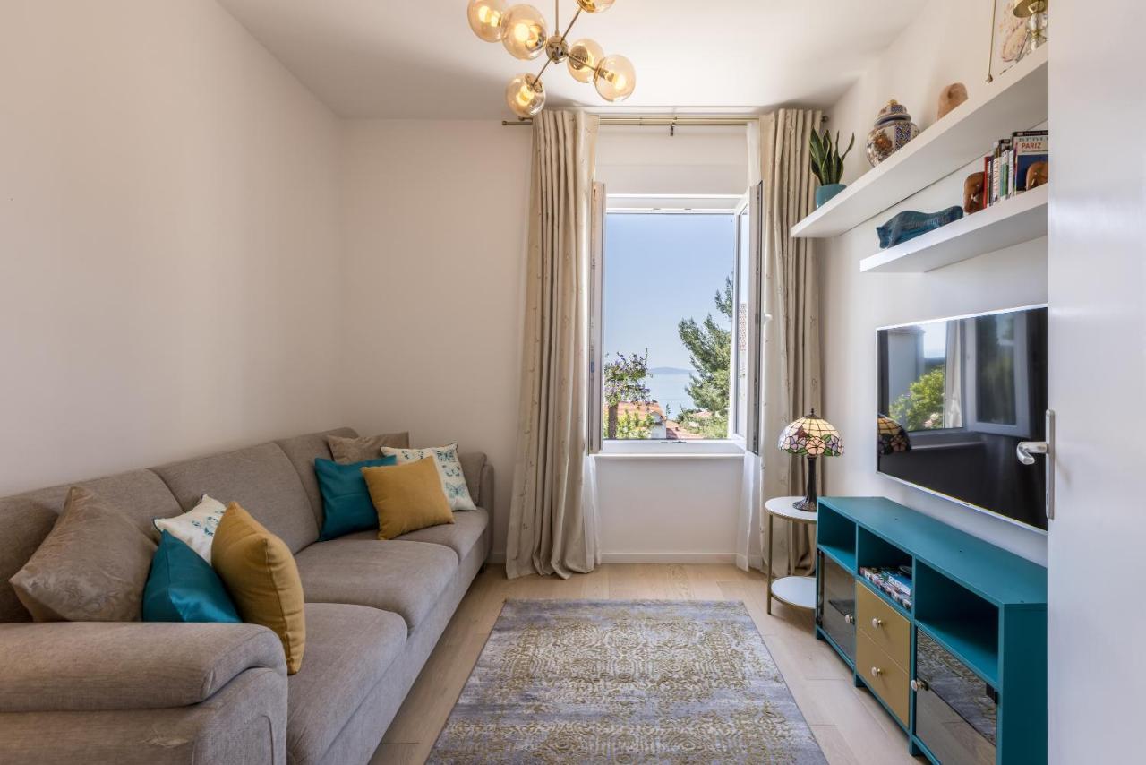 Villa Katess With Heated Pool Сплит Екстериор снимка